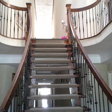 Guest House Villa Mishkan Runaway Bay Εξωτερικό φωτογραφία