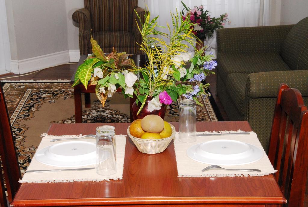 Guest House Villa Mishkan Runaway Bay Δωμάτιο φωτογραφία