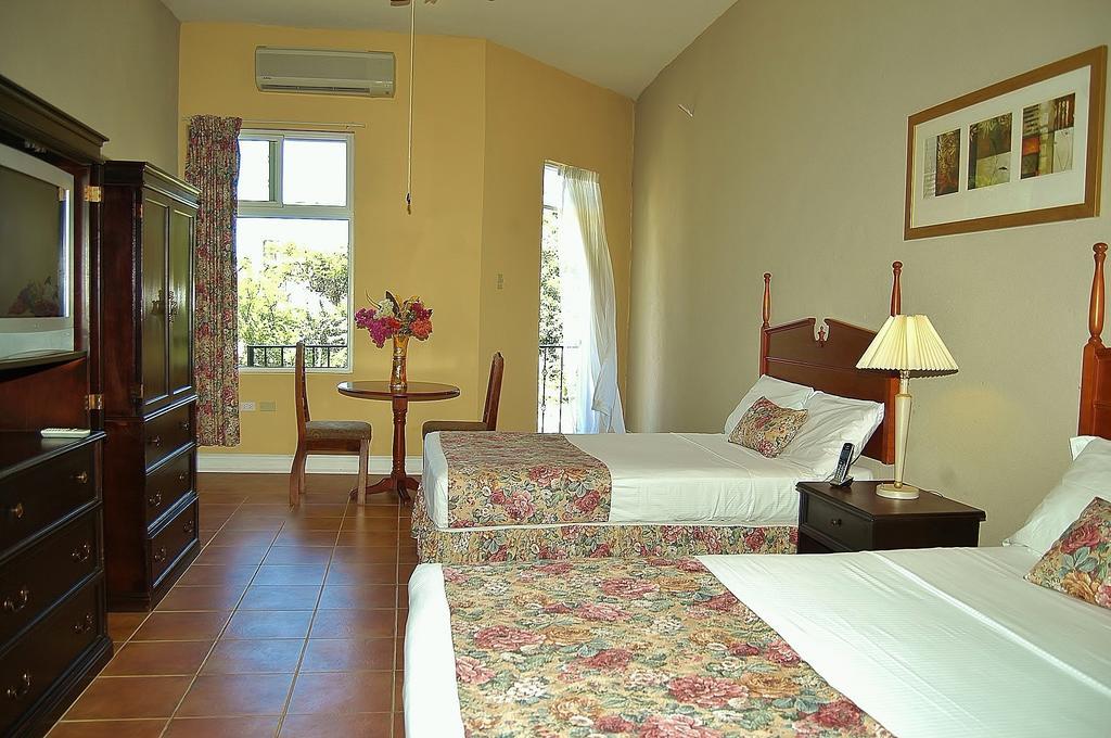 Guest House Villa Mishkan Runaway Bay Δωμάτιο φωτογραφία