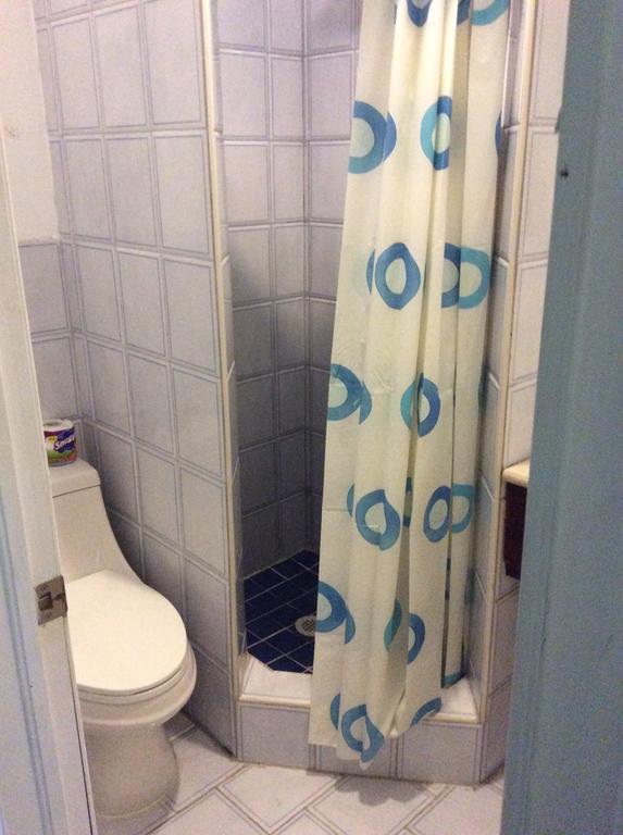 Guest House Villa Mishkan Runaway Bay Δωμάτιο φωτογραφία